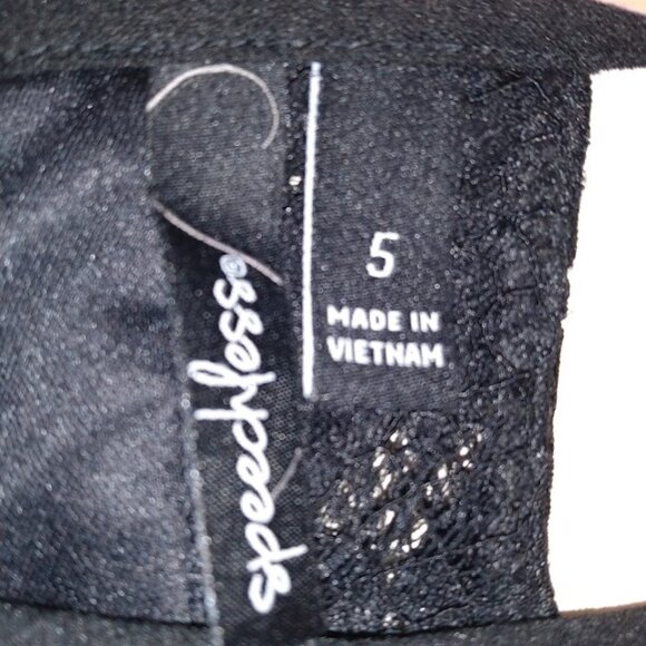 Speechless: Black sleeveless mini dress flair bottom with zip closure. Size 5. - Picture 2 of 4